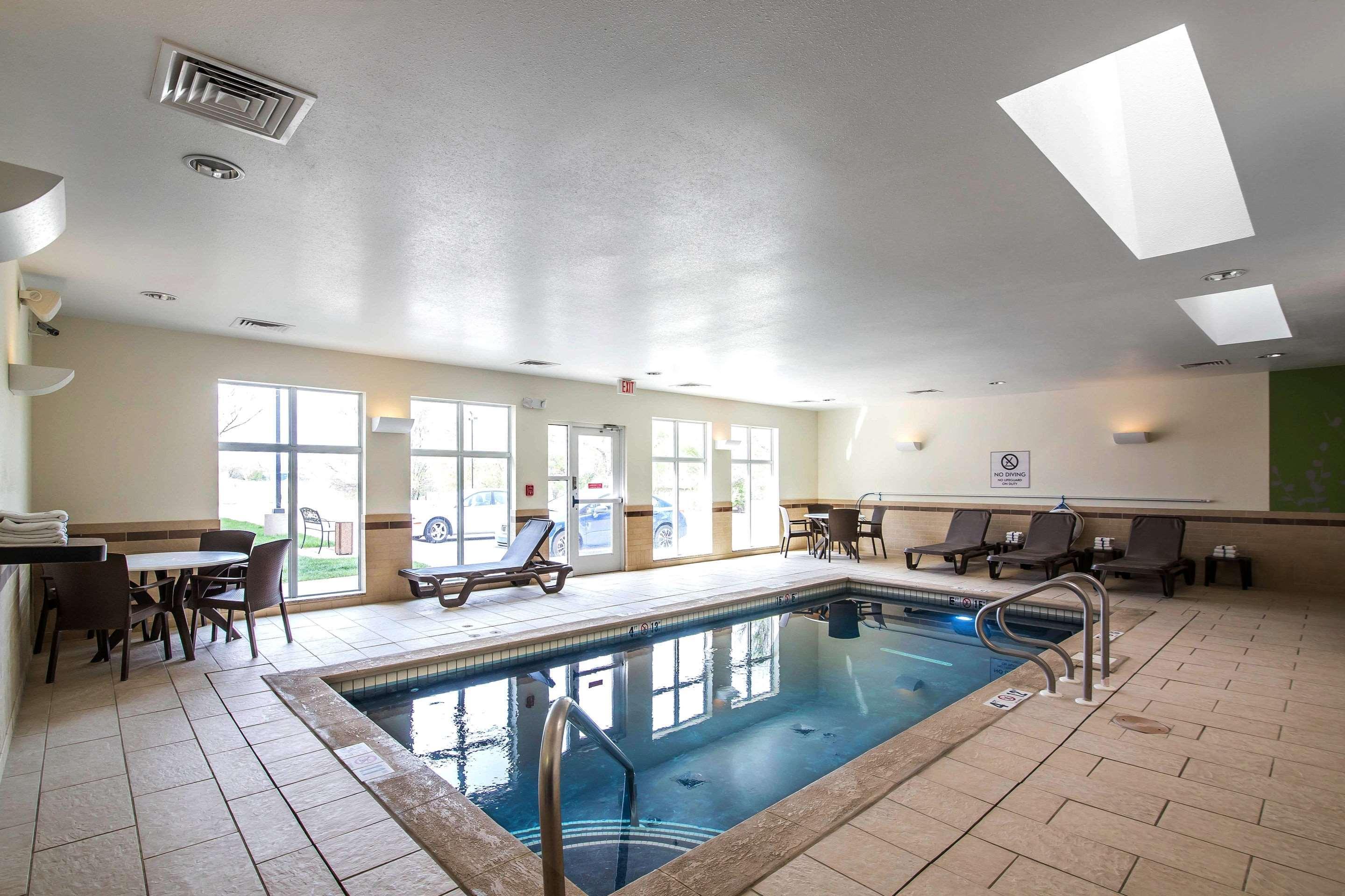 Sleep Inn & Suites Haysville Eksteriør bilde
